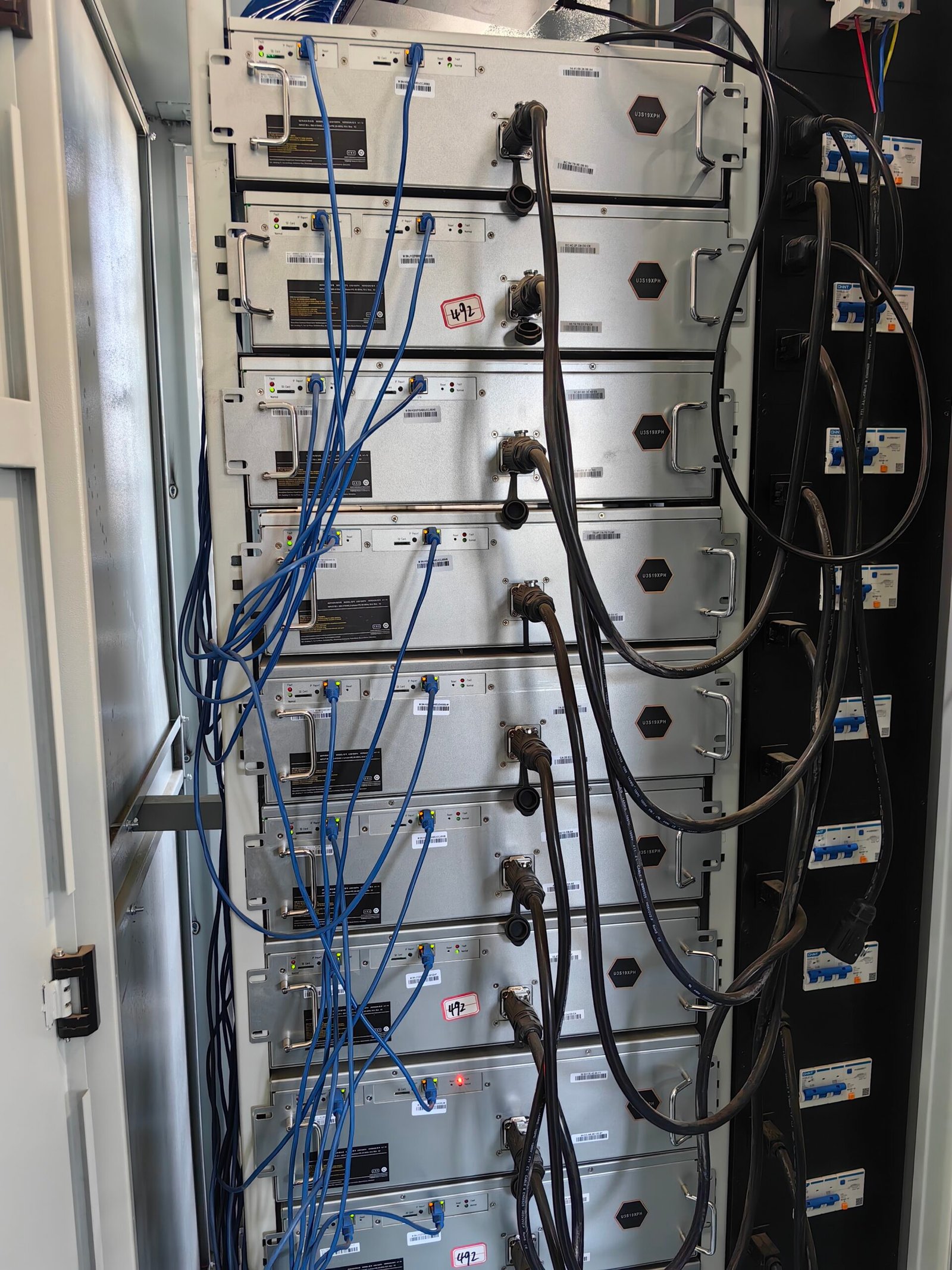 U3S21EXPH in rack